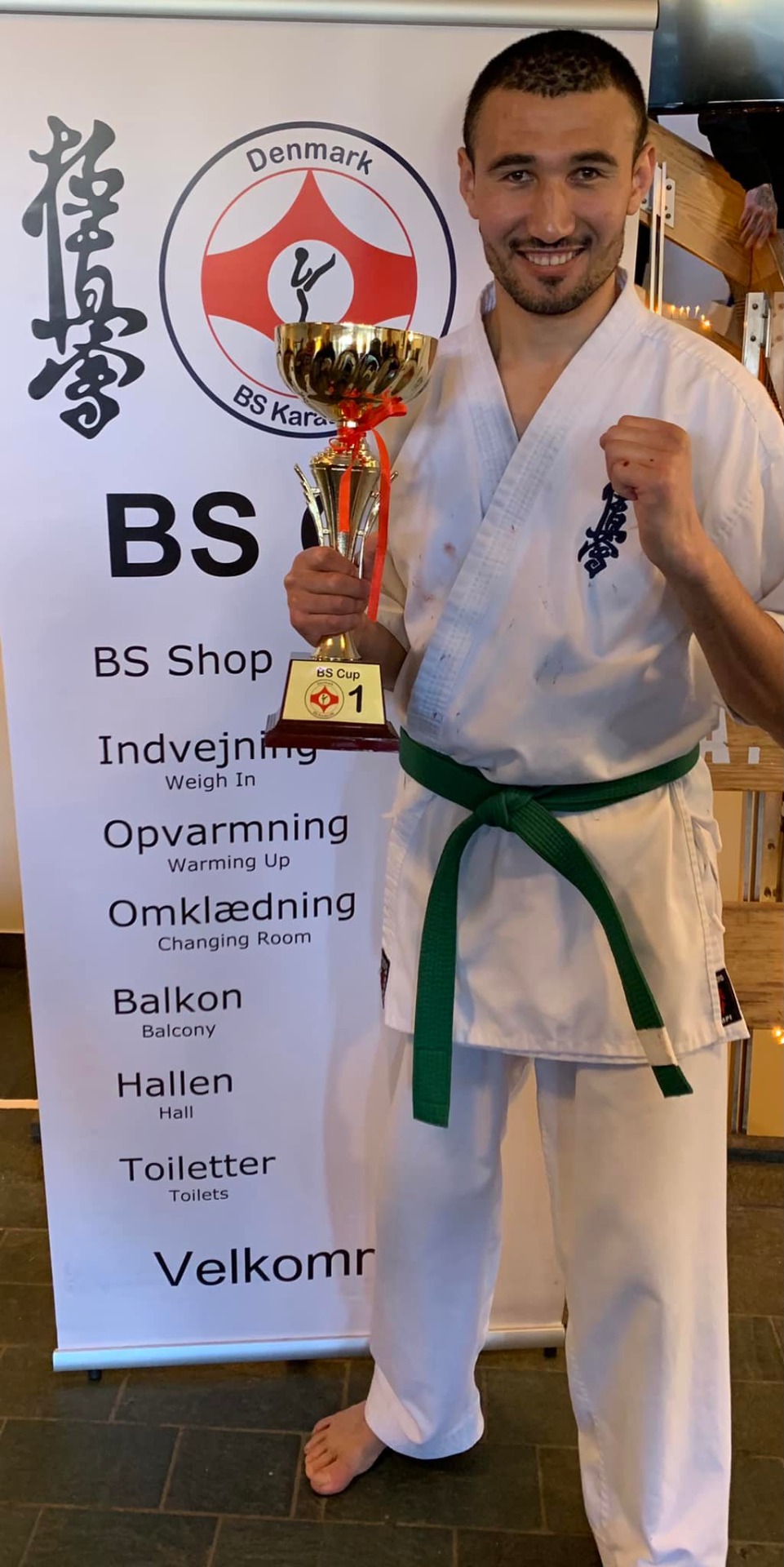 Quyoshda er-xotin bilan jinsiy aloqada boling